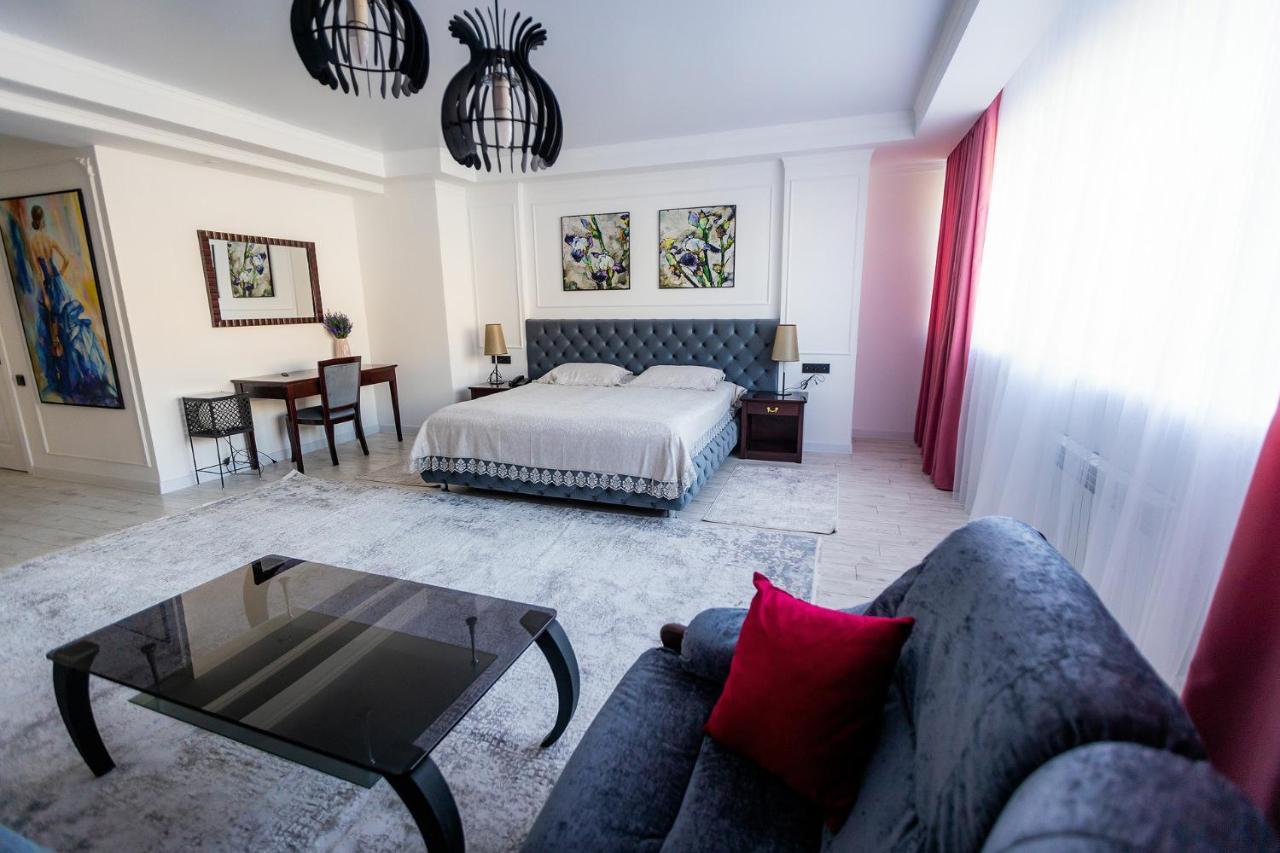 Metelitsa Hotel Karagandi Kültér fotó