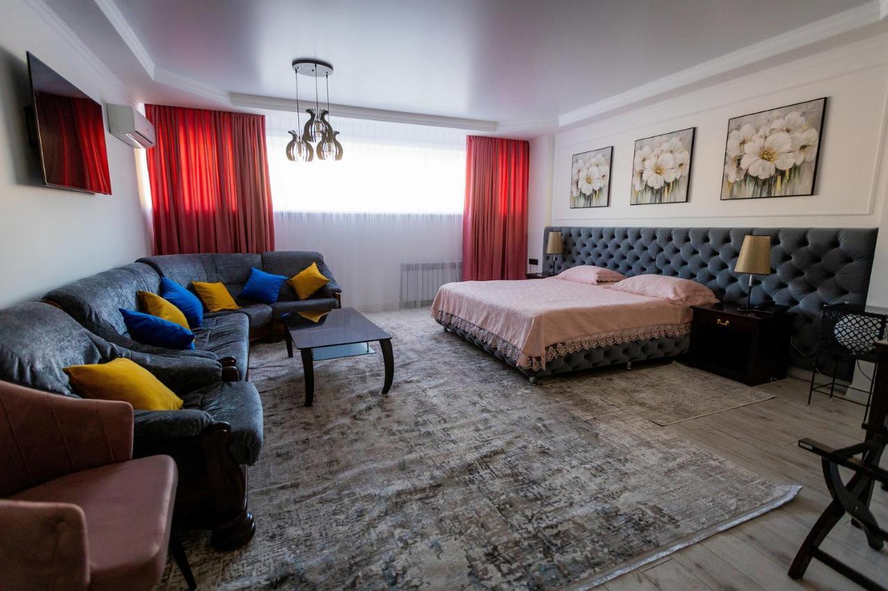 Metelitsa Hotel Karagandi Kültér fotó