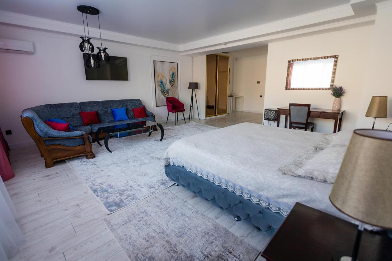 Metelitsa Hotel Karagandi Kültér fotó