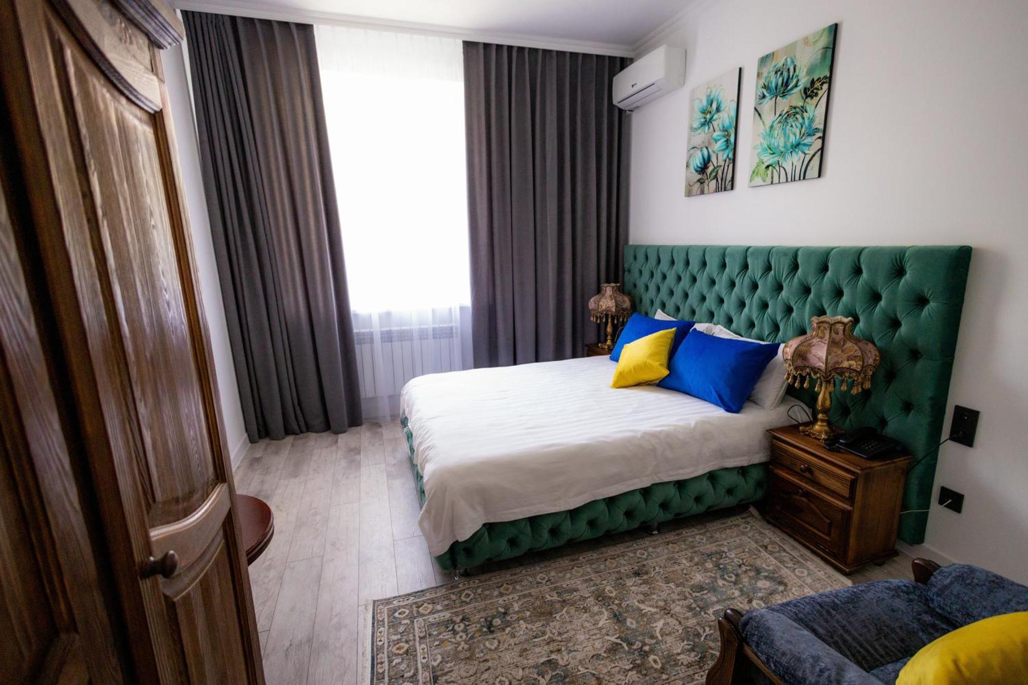 Metelitsa Hotel Karagandi Kültér fotó